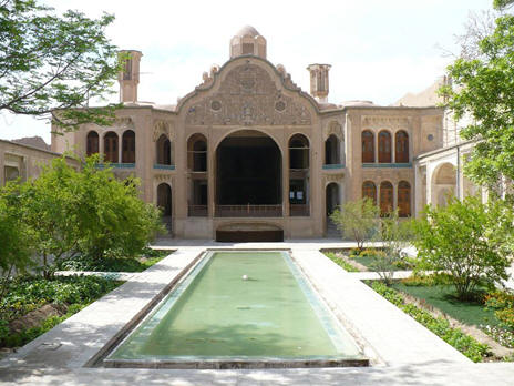 مقاله در مورد معماری خانه بروجردی ها